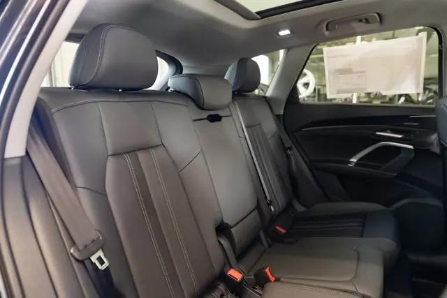 2026 Audi Q5 Premium Plus TFSI quattro S tronic