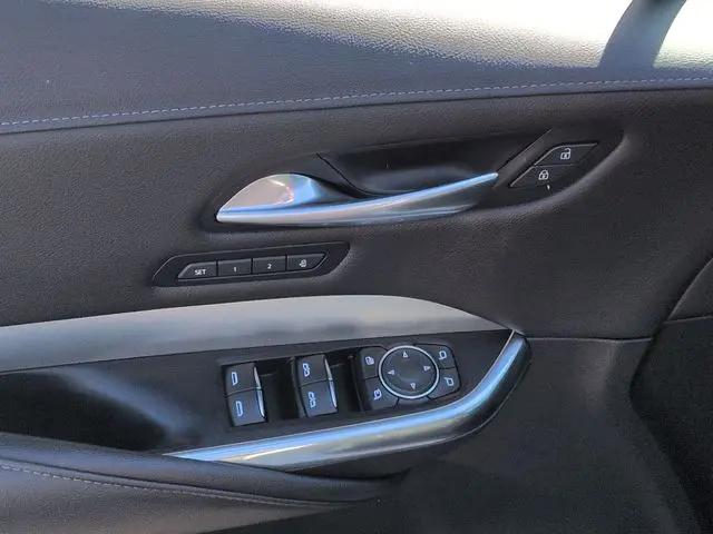 2020 Cadillac XT4 AWD Premium Luxury