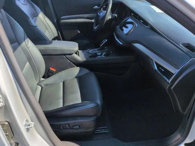 2020 Cadillac XT4 AWD Premium Luxury