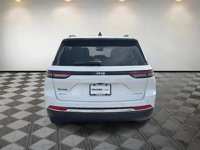 2024 Jeep Grand Cherokee Laredo 4x4