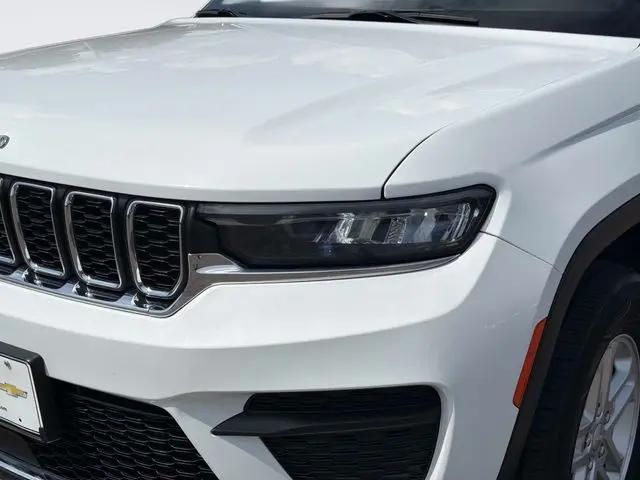 2024 Jeep Grand Cherokee Laredo 4x4