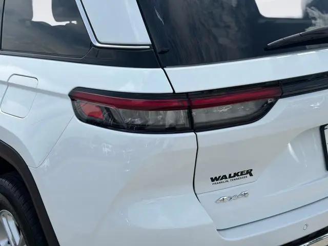2024 Jeep Grand Cherokee Laredo 4x4