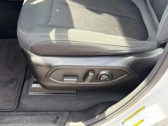 2024 Jeep Grand Cherokee Laredo 4x4