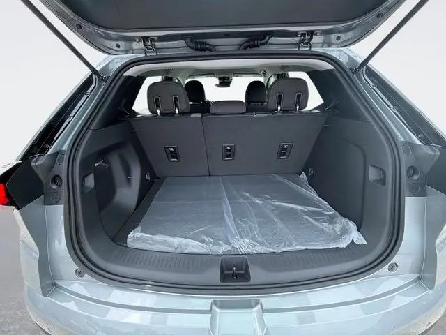 2027 Chevrolet Bolt LT FWD