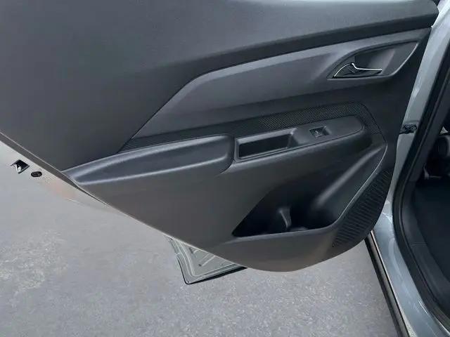 2027 Chevrolet Bolt LT FWD