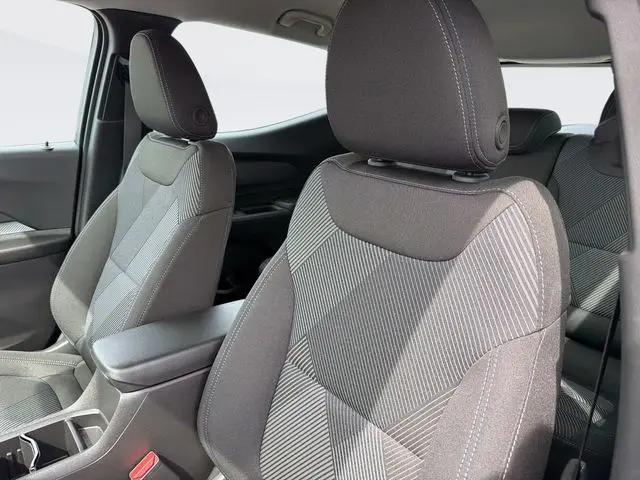 2027 Chevrolet Bolt LT FWD