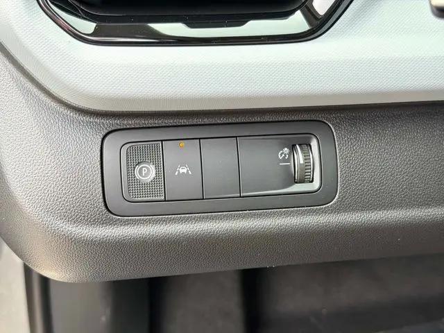 2027 Chevrolet Bolt LT FWD