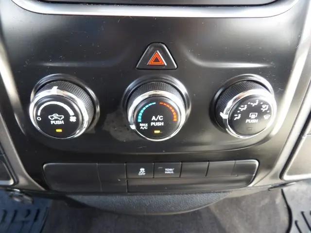 2018 Ram 1500 Express Crew Cab 4x2 5'7" Box