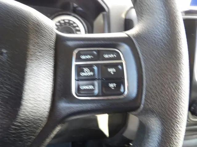 2018 Ram 1500 Express Crew Cab 4x2 5'7" Box