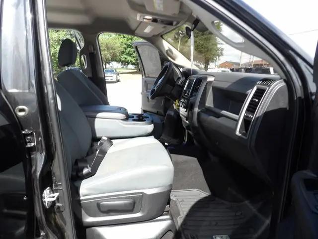 2018 Ram 1500 Express Crew Cab 4x2 5'7" Box