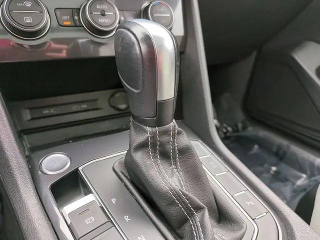 2021 Volkswagen Tiguan 2.0T SEL