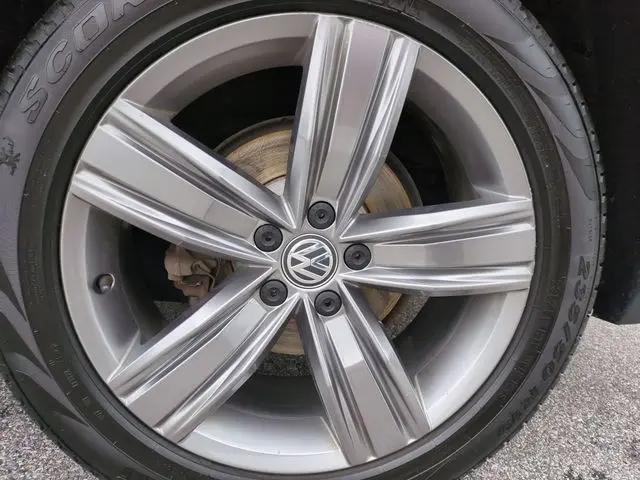 2021 Volkswagen Tiguan 2.0T SEL