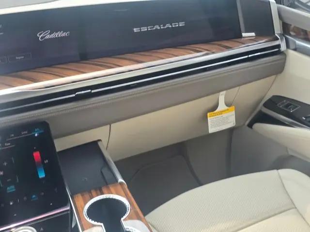 2026 Cadillac Escalade Platinum Sport