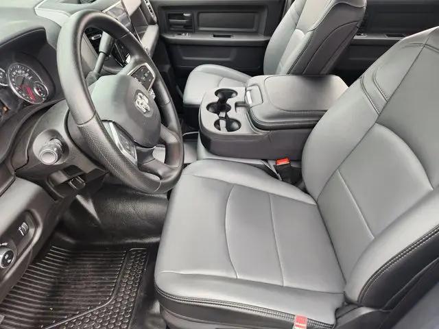 2025 Ram 2500 Tradesman Crew Cab 4x2 8' Box
