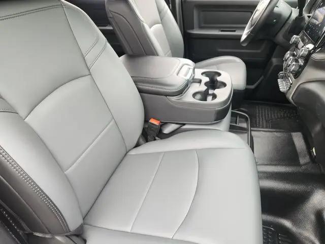 2025 Ram 2500 Tradesman Crew Cab 4x2 8' Box