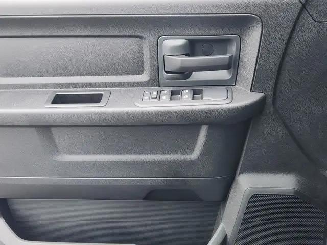 2025 Ram 2500 Tradesman Crew Cab 4x2 8' Box