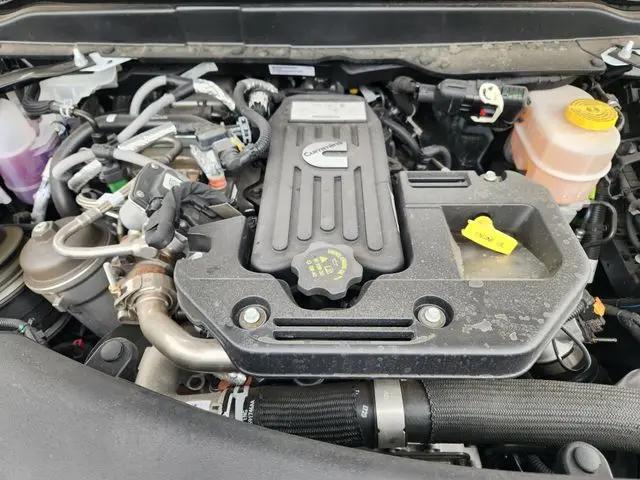 2025 Ram 2500 Tradesman Crew Cab 4x2 8' Box