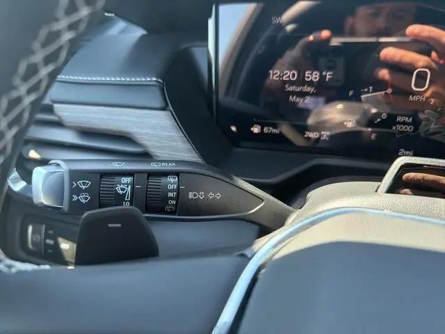 2026 GMC Acadia Denali AWD