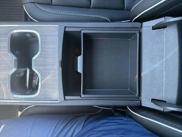 2026 GMC Acadia Denali AWD