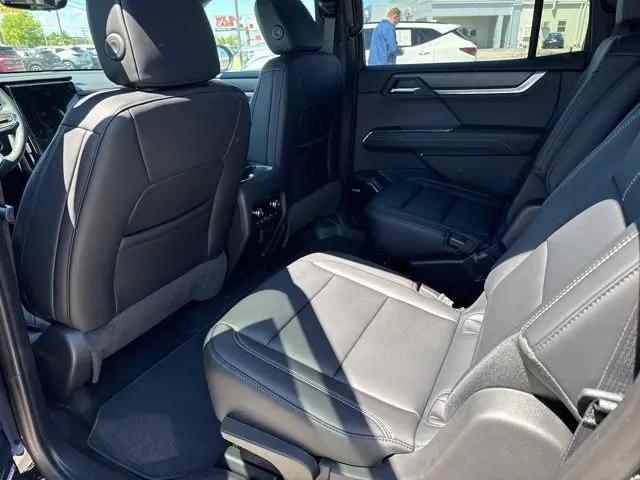 2026 GMC Acadia Elevation FWD