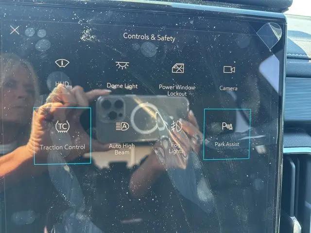 2026 GMC Acadia Elevation FWD