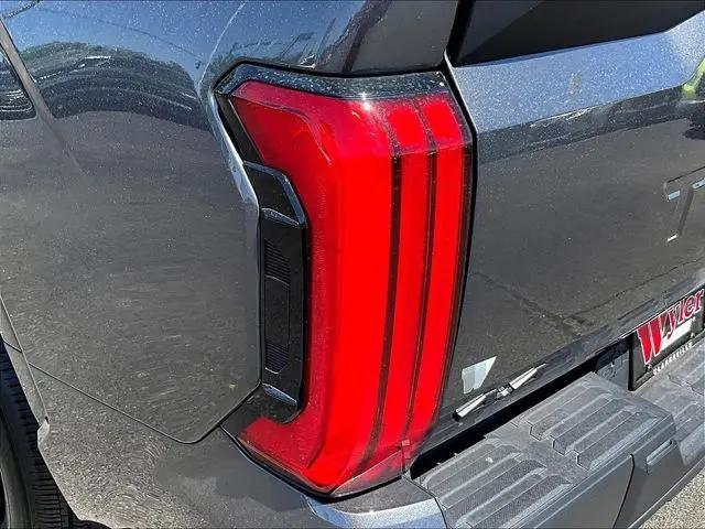 2025 Toyota Tundra SR