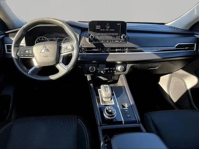 2022 Mitsubishi Outlander ES 2.5 2WD