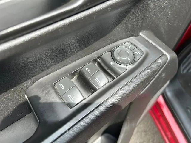 2020 Chevrolet Silverado 1500 4WD Double Cab Standard Bed Custom