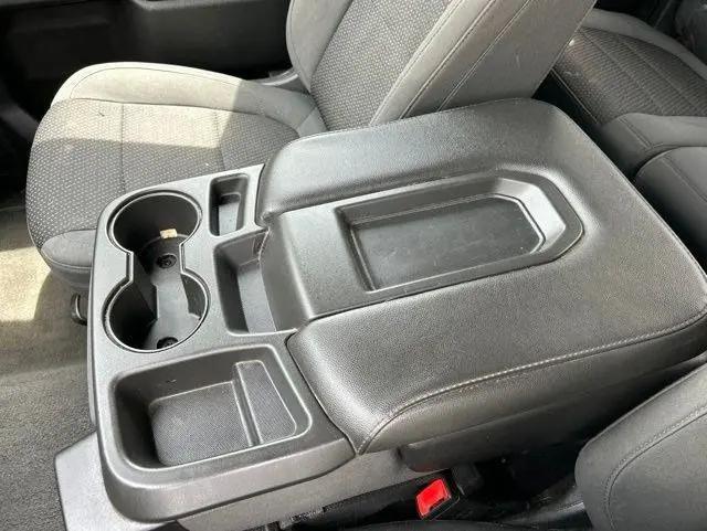 2020 Chevrolet Silverado 1500 4WD Double Cab Standard Bed Custom