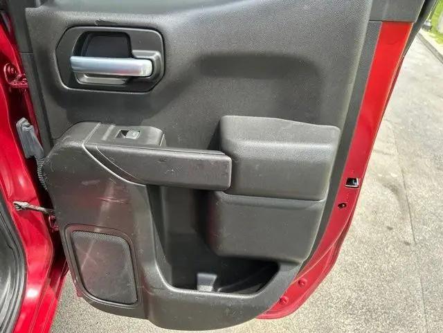 2020 Chevrolet Silverado 1500 4WD Double Cab Standard Bed Custom