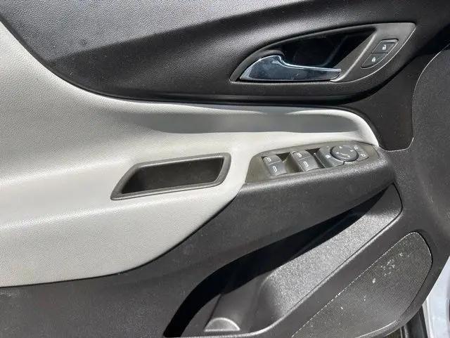 2023 Chevrolet Equinox AWD LS