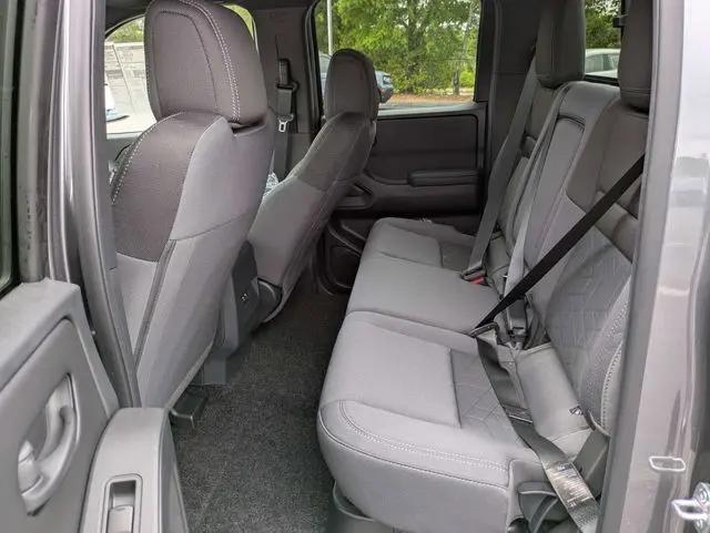2026 Nissan Frontier Crew Cab SV 4x2