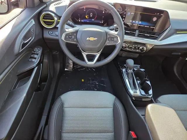 2026 Chevrolet Trax FWD LT