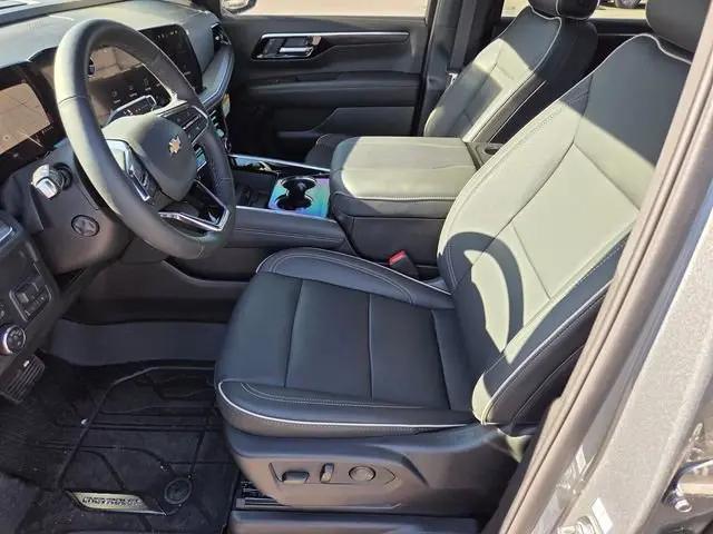 2026 Chevrolet Suburban Premier, 4WD
