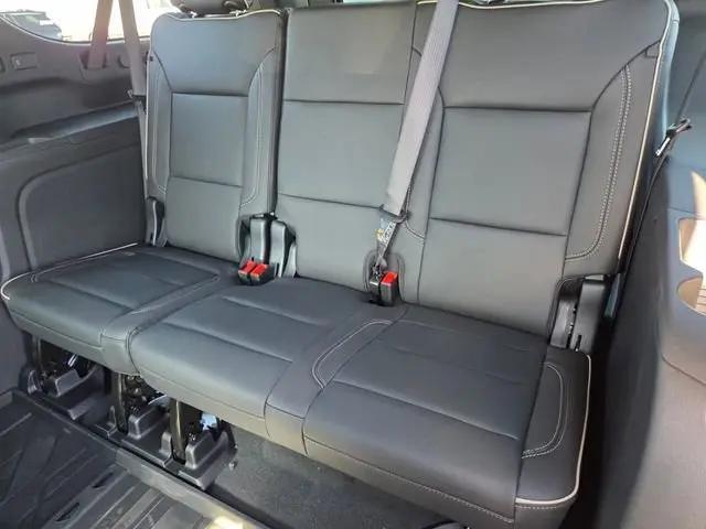 2026 Chevrolet Suburban Premier, 4WD