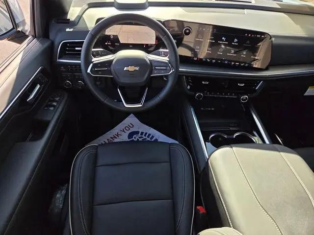 2026 Chevrolet Suburban Premier, 4WD