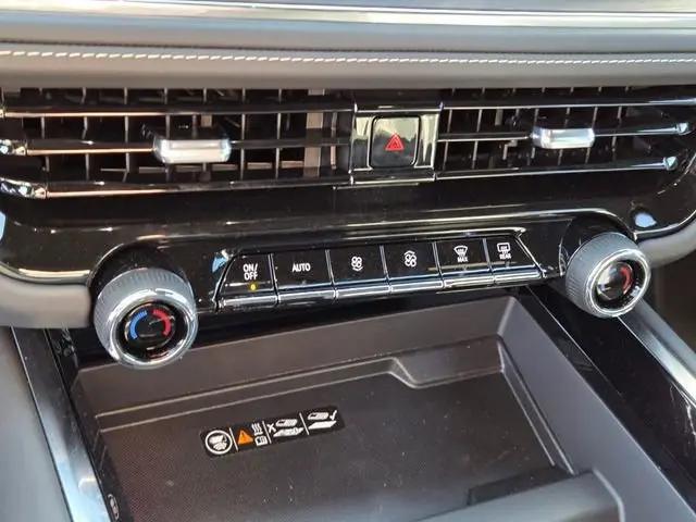 2026 Chevrolet Suburban Premier, 4WD