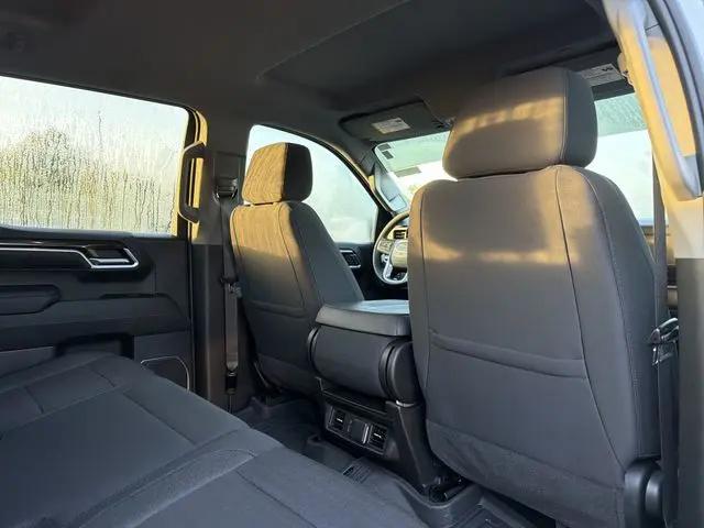 2023 GMC Sierra 1500 2WD Crew Cab Short Box Elevation