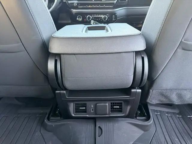2023 GMC Sierra 1500 2WD Crew Cab Short Box Elevation