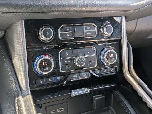 2022 GMC Yukon 4WD Denali