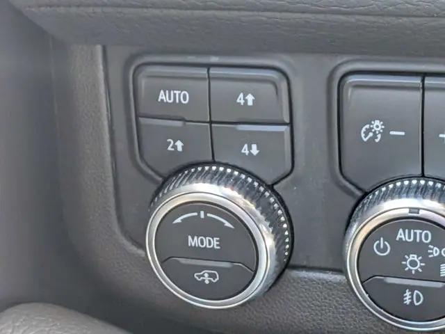 2022 GMC Yukon 4WD Denali