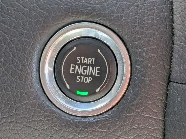2022 GMC Yukon 4WD Denali