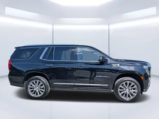 2022 GMC Yukon 4WD Denali