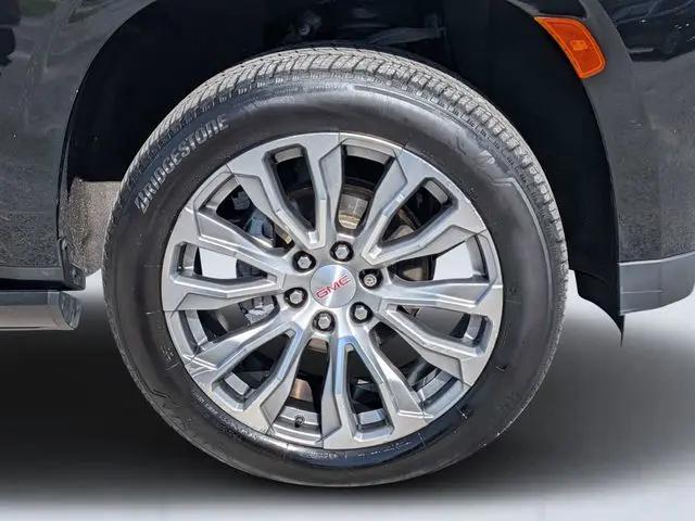 2022 GMC Yukon 4WD Denali