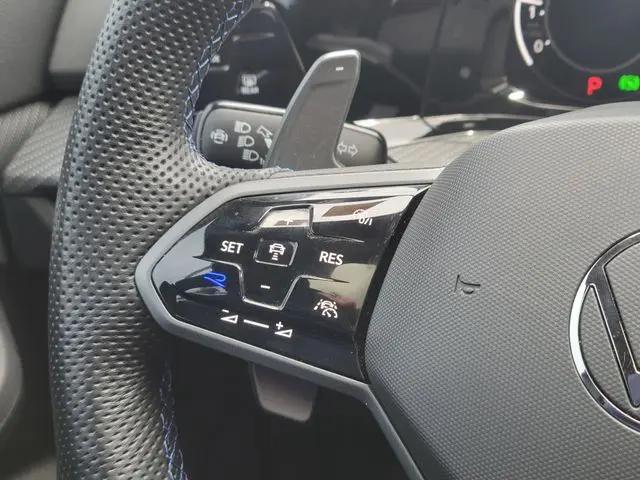 2023 Volkswagen Golf R 2.0T
