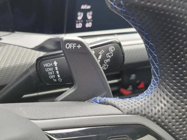 2023 Volkswagen Golf R 2.0T