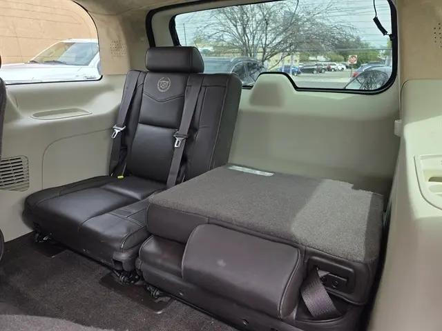2011 Cadillac Escalade Platinum Edition