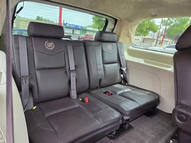 2011 Cadillac Escalade Platinum Edition