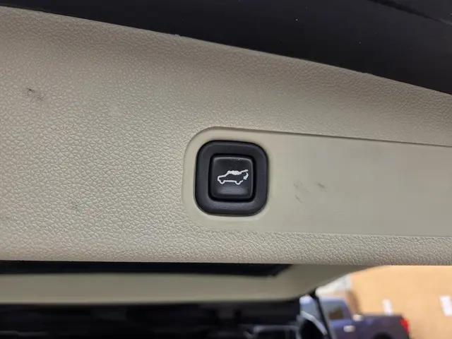 2011 Cadillac Escalade Platinum Edition