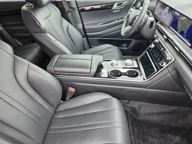 2025 Genesis GV80 2.5T Standard AWD